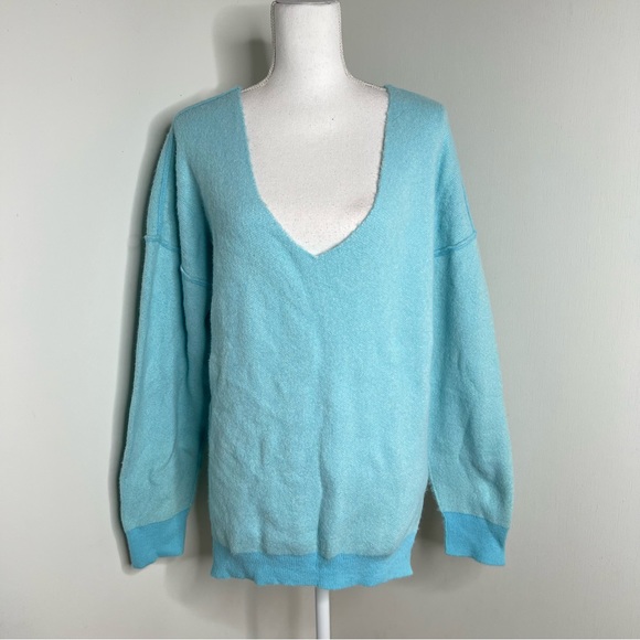 Free People Sweater Weather Oversized V Neck Sweater XS NWT - Picture 4 of 14